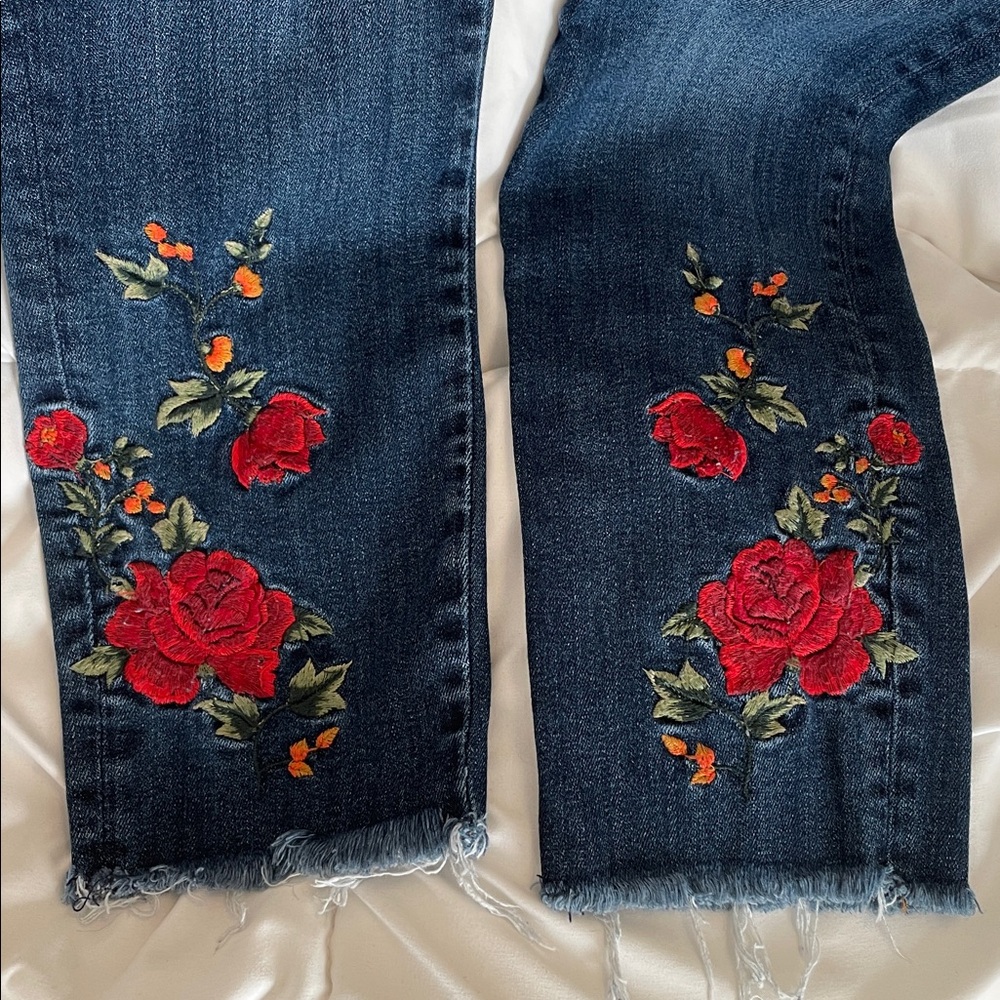 DRIFTWOOD Jackie Rose Floral Embroidered Distressed Mid-Rise Skinny Jean Size 30 - Picture 9 of 12